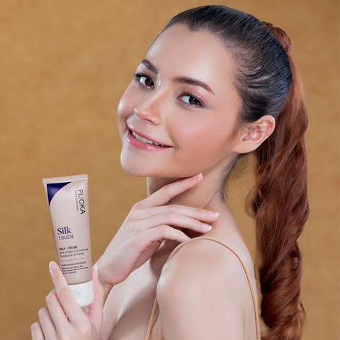Flicka Professional Silk Touch Primer + Moistizer | Milk-Cream Concentrate for Smooth, Glowing Skin (Buy 1 get 1 Free)